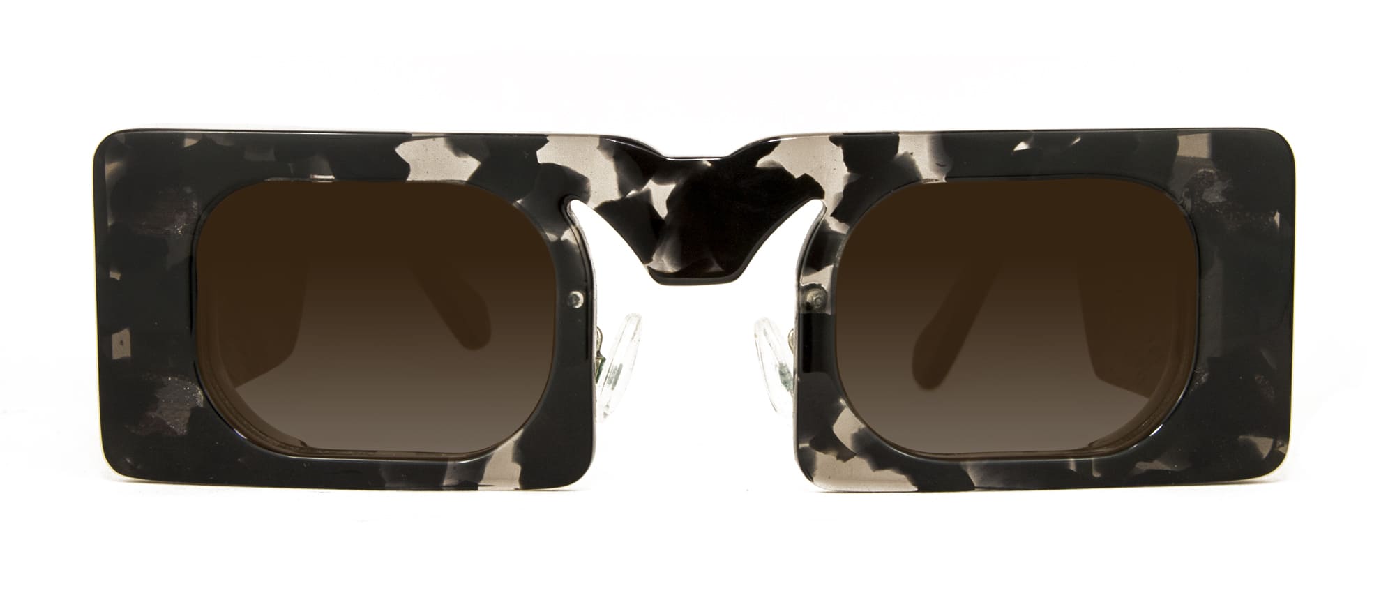 Laveta Eyewear-Sunglasses-alvarocalafat