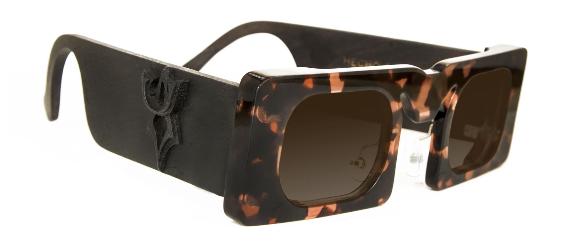 Laveta Eyewear-Sunglasses-alvarocalafat