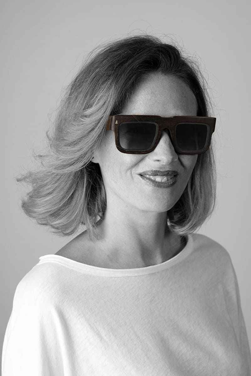 Gafas artesanales Laveta hechas a mano en madera certificada, bioacetato Mazzhucchelli y lentes Zeiss