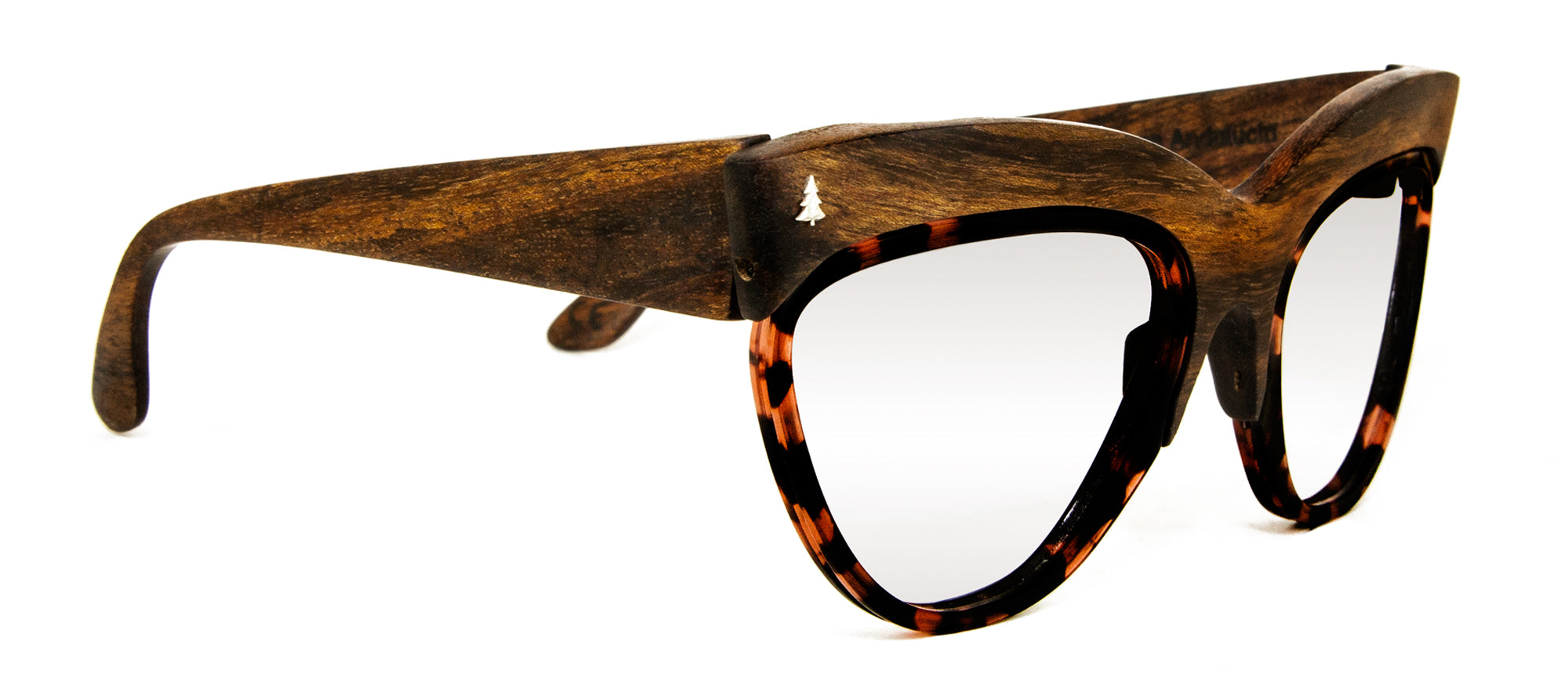 Laveta Eyewear-Sunglasses-deriva-carey-mongoy